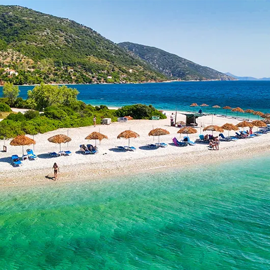 Vista bonita de la playa Agios Dimitrios Vista bonita de la playa Agios Dimitrios