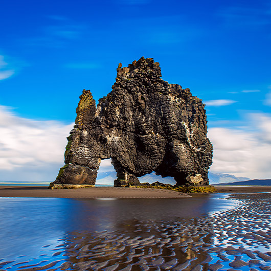 Scenic view of Hvitserkur Rock Scenic view of Hvitserkur Rock