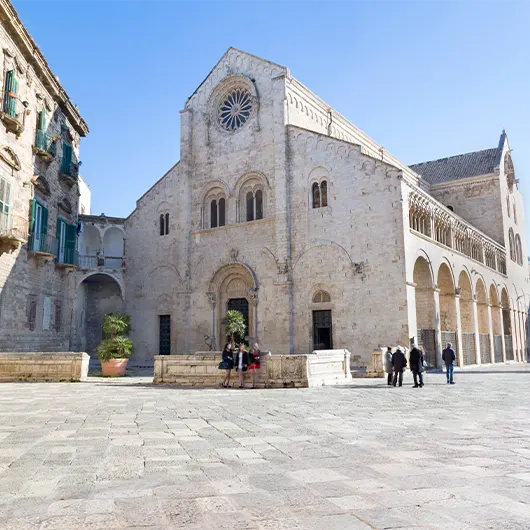 Une belle vue de la cathédrale de Bitonto Une belle vue de la cathédrale de Bitonto