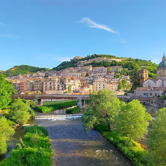 Uma bela vista da cidade antiga de Cosenza Uma bela vista da cidade antiga de Cosenza