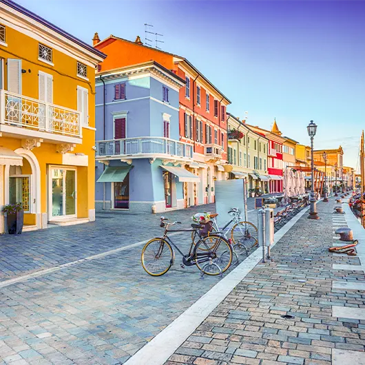 Una bella vista del Porto Canale Leonardesco Una bella vista del Porto Canale Leonardesco
