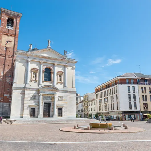 Une belle vue de la Piazza della Libertà Une belle vue de la Piazza della Libertà