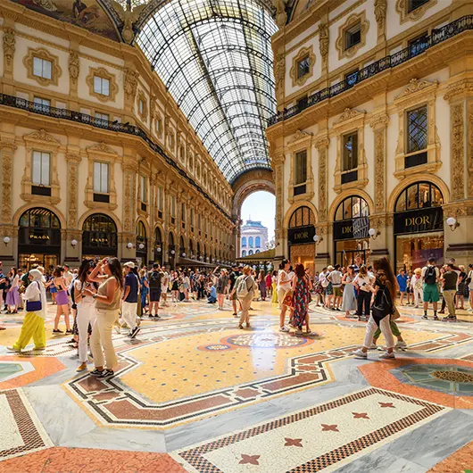 Una bella vista dell’interno della Galleria Vittorio Emanuele II Una bella vista dell’interno della Galleria Vittorio Emanuele II