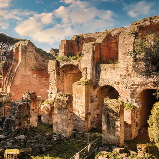 Une belle vue des ruines de l'amphithéâtre flavien Une belle vue des ruines de l'amphithéâtre flavien