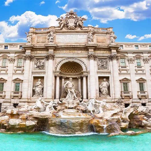 Une belle vue de la fontaine de Trevi à Rome Une belle vue de la fontaine de Trevi à Rome