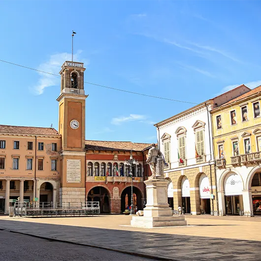 Une belle vue du centre-ville de Rovigo Une belle vue du centre-ville de Rovigo