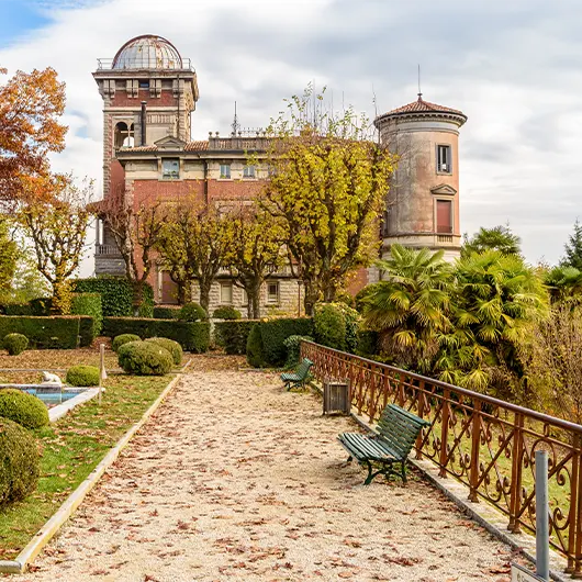 Une belle vue des jardins publics de la Villa Toeplitz Une belle vue des jardins publics de la Villa Toeplitz