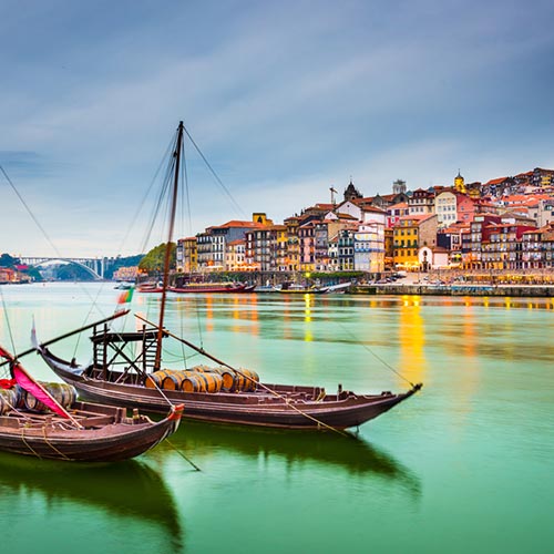 Des bateaux près de Porto Des bateaux près de Porto
