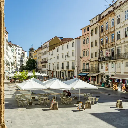 Une vue panoramique de la Praça Do Comercio Une vue panoramique de la Praça Do Comercio