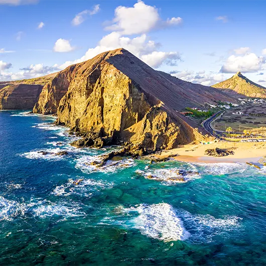 Une vue panoramique de Ponta Da Calheta sur l'île de Porto Santo Une vue panoramique de Ponta Da Calheta sur l'île de Porto Santo