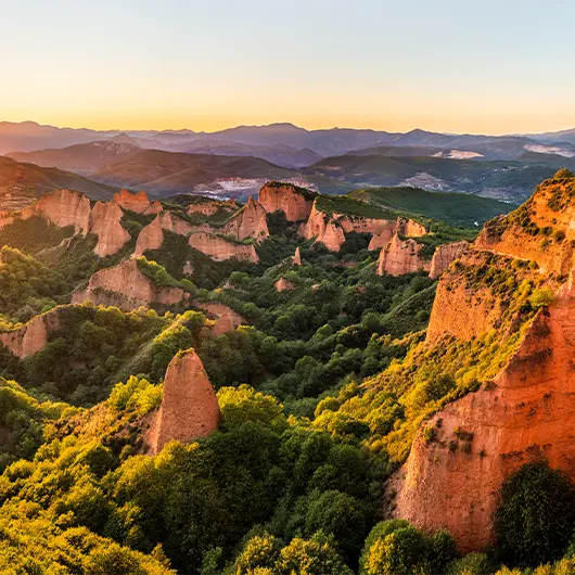 Uma bela vista de Las Médulas Uma bela vista de Las Médulas
