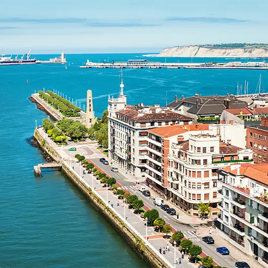 Una vista bonita del puerto de Getxo Una vista bonita del puerto de Getxo