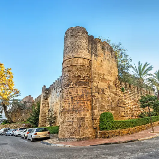 Una bella vista dei resti conservati dell'Alcazaba Una bella vista dei resti conservati dell'Alcazaba