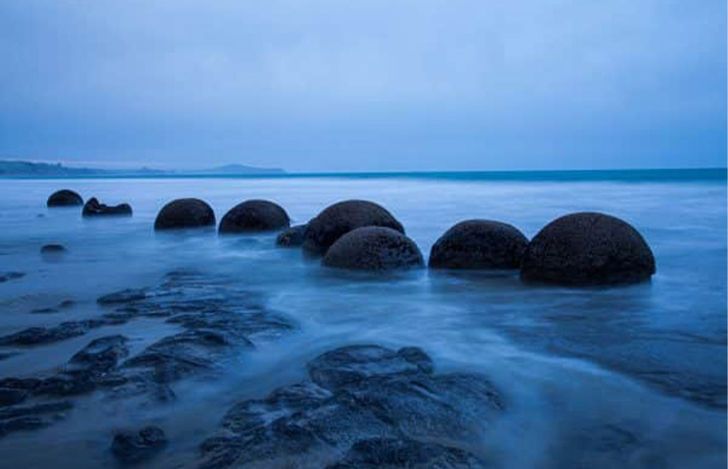 Koekohe Beach – New Zealand Koekohe Beach – New Zealand