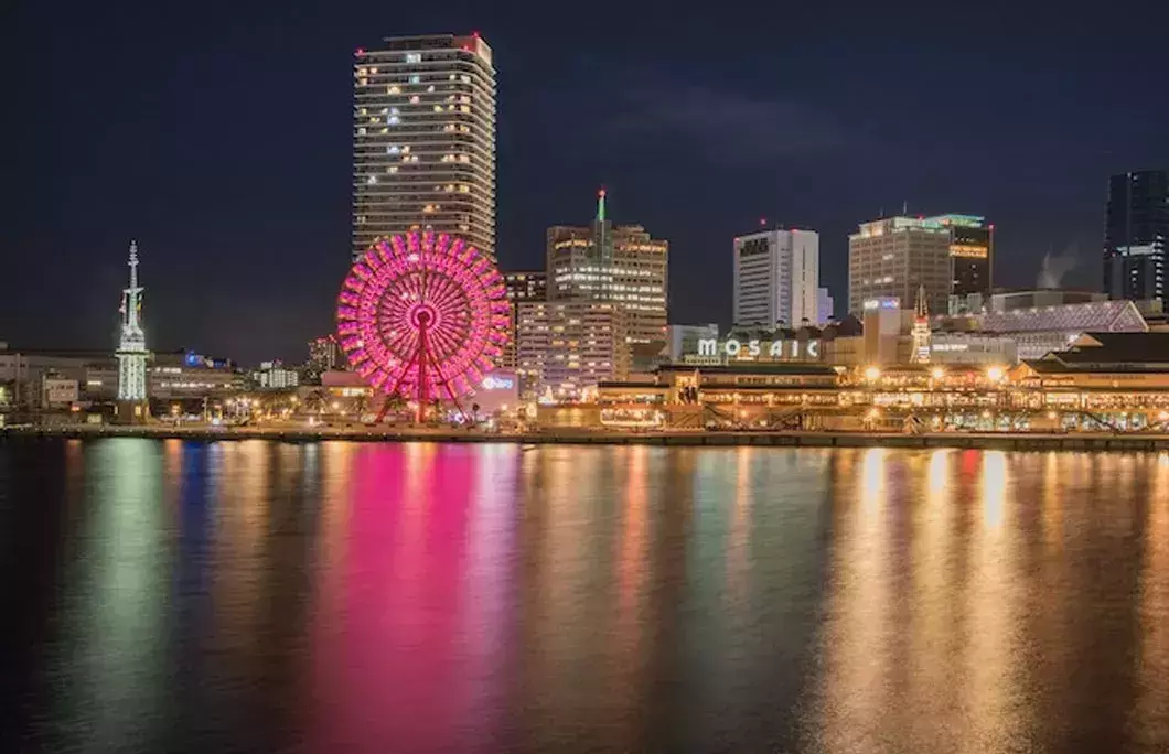 One of the world’s largest Ferris wheels is in Osaka