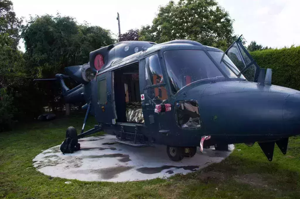 grounded airplane Airbnbs