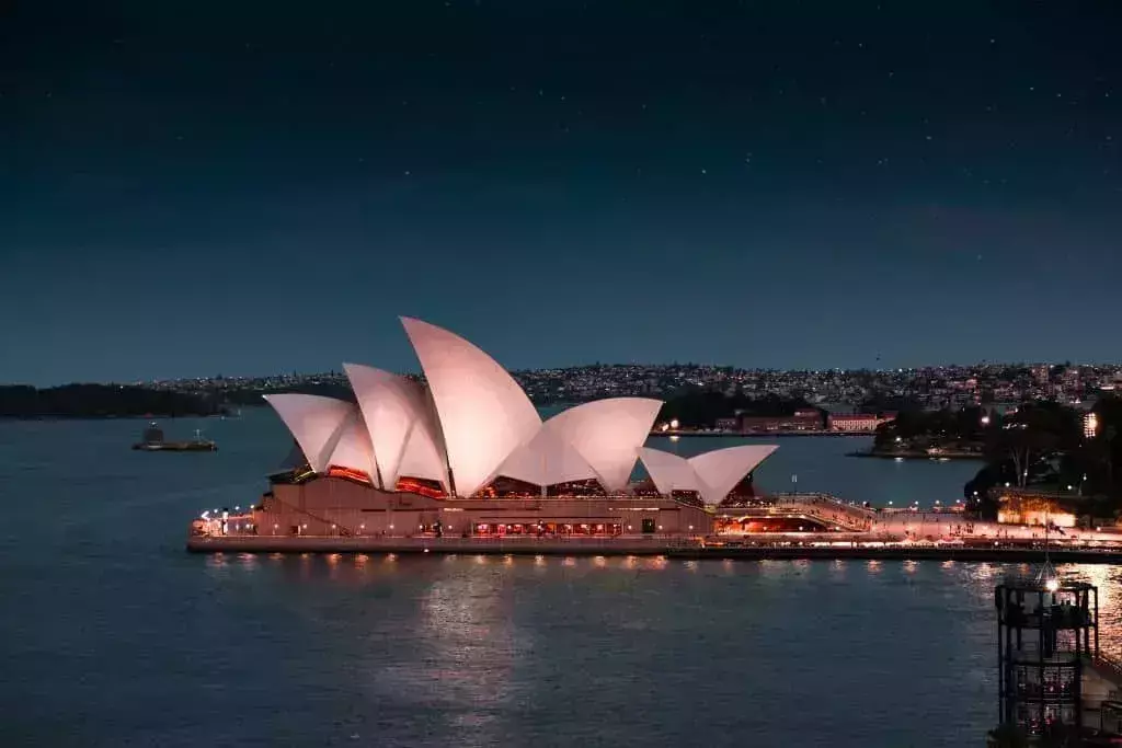 sydney opera house 24 hours travel guide