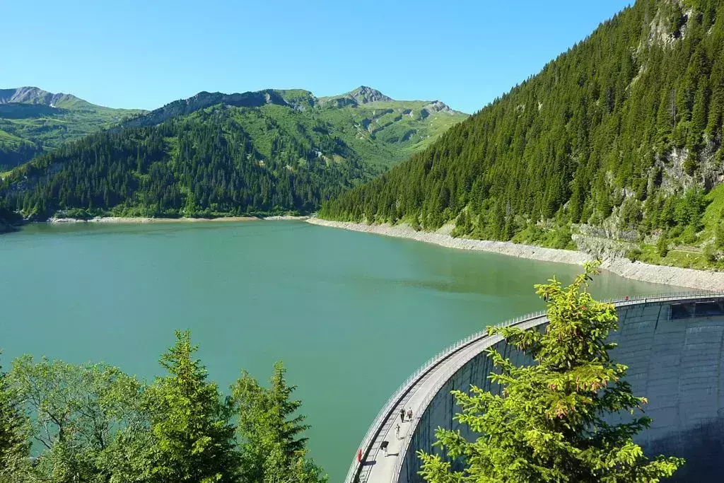 Lac st Gue&amp;amp;amp;#769;rin is one of the most beautiful lakes in France