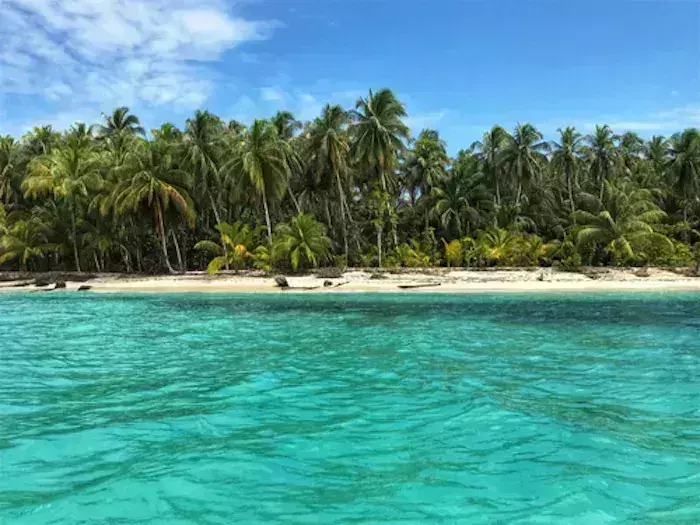 best places for snorkeling in Panama