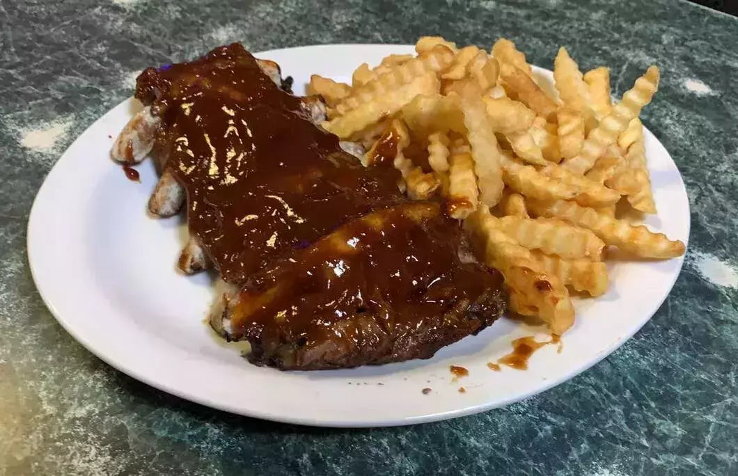 4. Tumbleweed Bar & Steakhouse – Lincoln