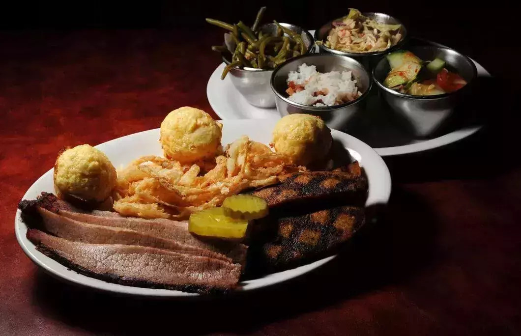 5. Bourbon Brothers Smokehouse &amp;amp;amp;amp; Tavern