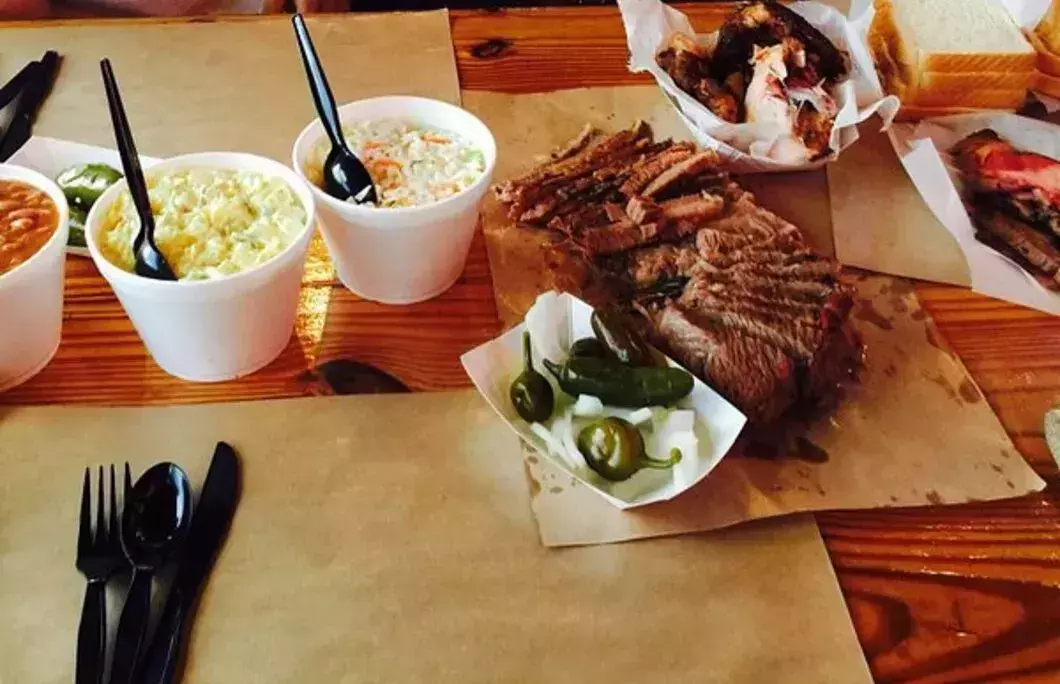 3. Rudy&amp;amp;amp;rsquo;s &amp;amp;amp;ldquo;Country Store&amp;amp;amp;rdquo; and Bar-B-Q
