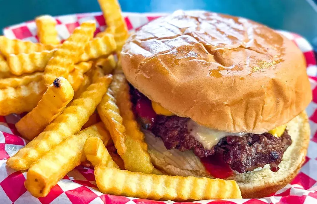 The 7 Best Burgers In Boise | Enjoy Travel