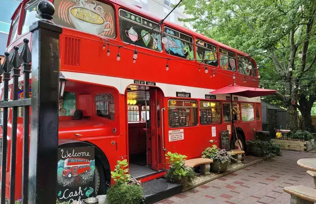 7th. Burger Bus – Taichung City
