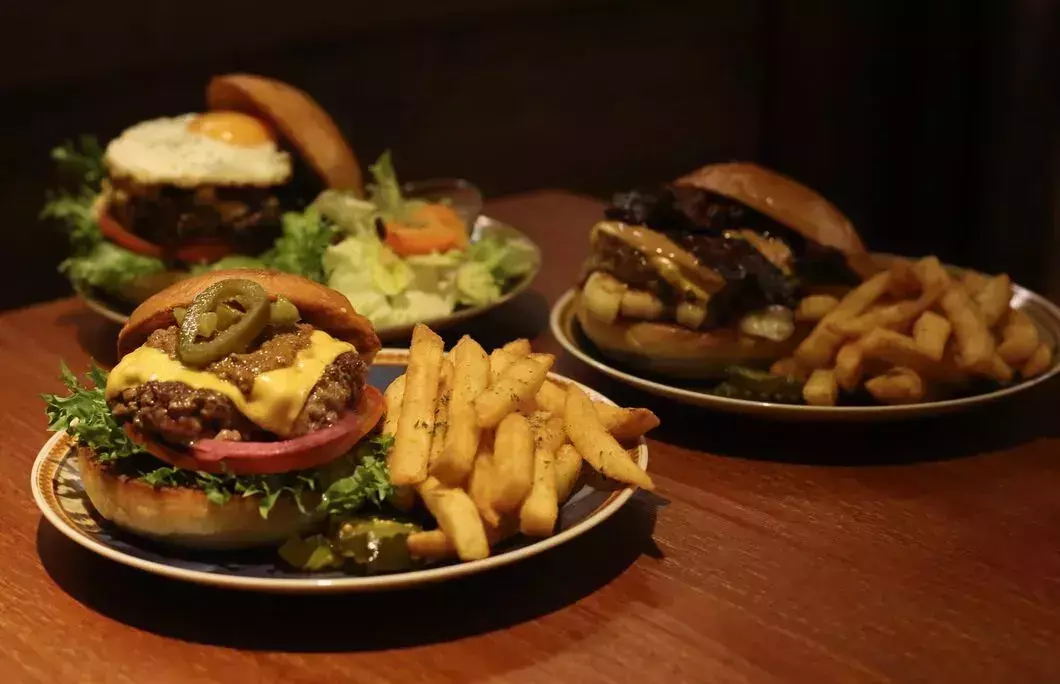 9th. Man Cave Burger – Taipei