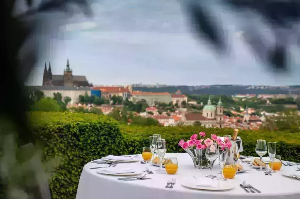 restaurants for Valentine&amp;amp;#039;s Day Prague