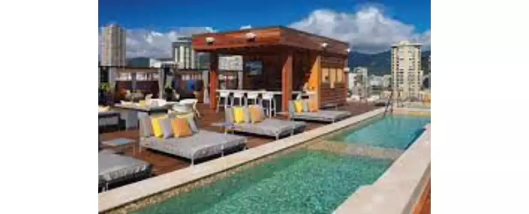 6. Na Lani Sky Lounge at Hokulani Waikiki 