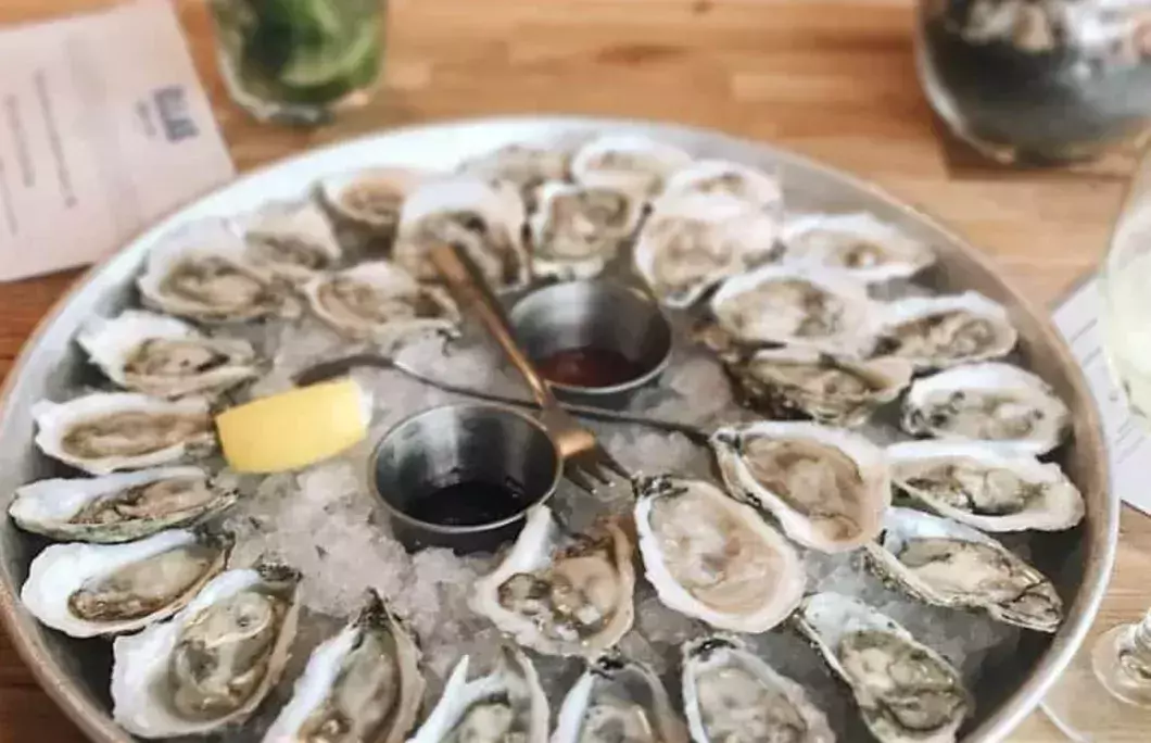 6. Ella’s Oyster Bar