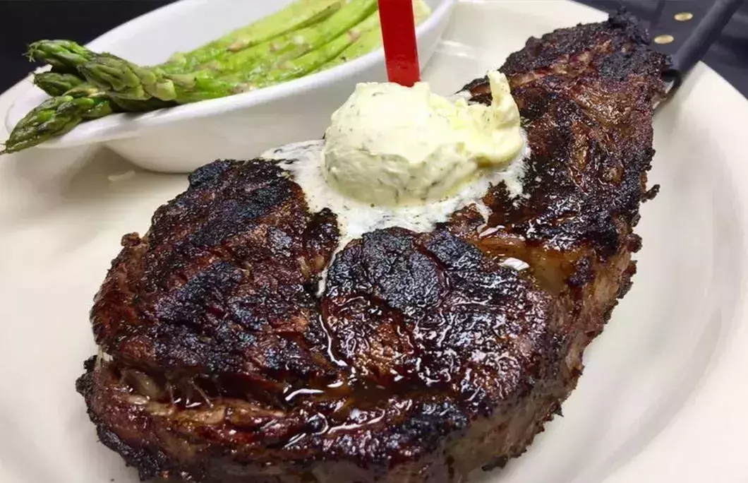 3. Big Mike’s Steakhouse – Thomasville