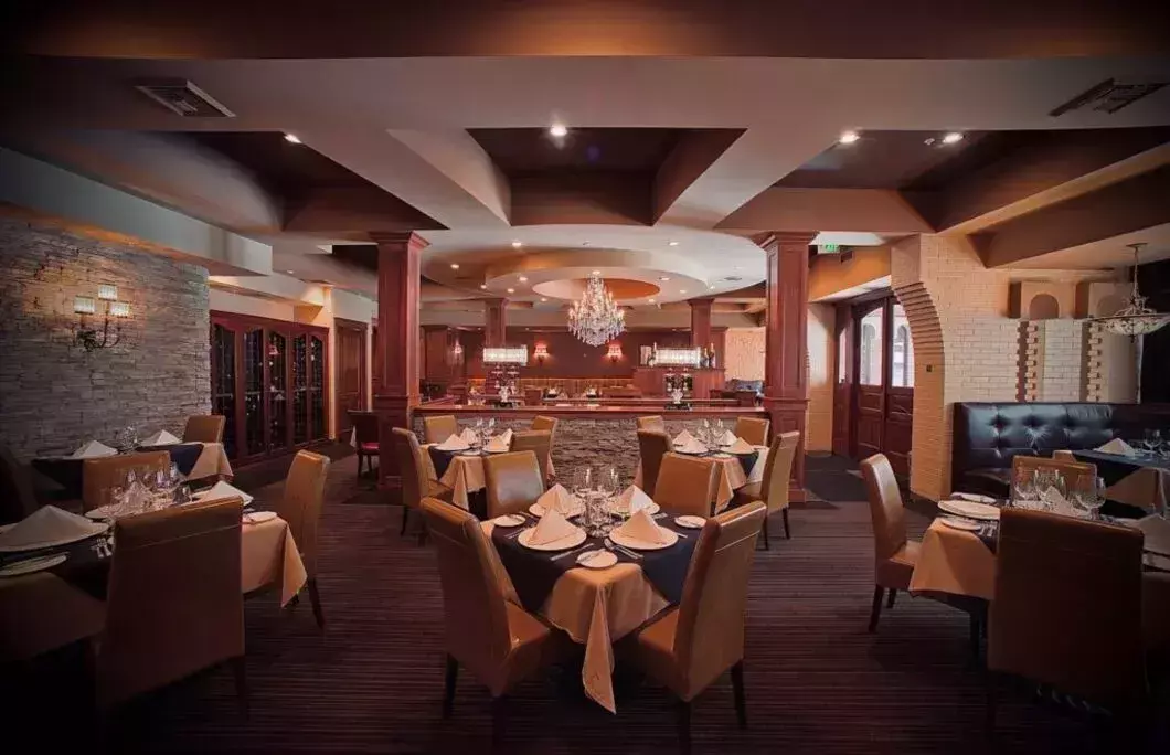 3. Churchill’s Steakhouse – Spokane