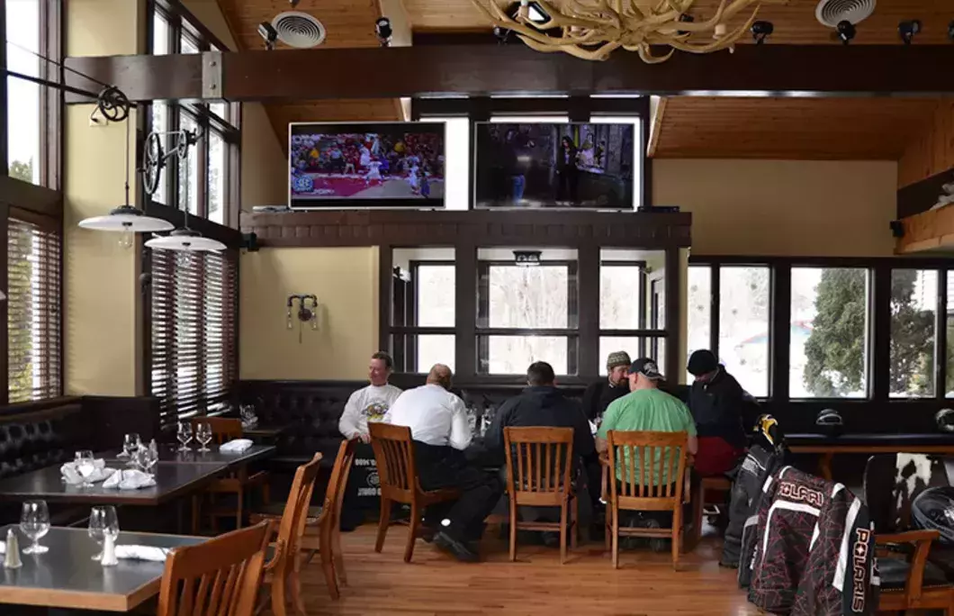 2. Raven’s Den Steakhouse and Taproom – Manchester