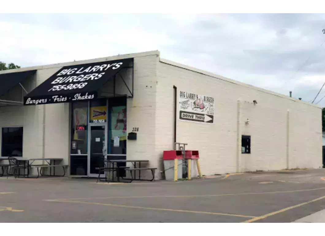 21. Big Larry’s Burgers – Valley Center