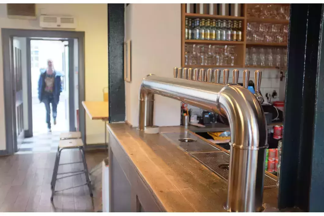 2. Salt Horse Beer Shop & Bar – Edinburgh