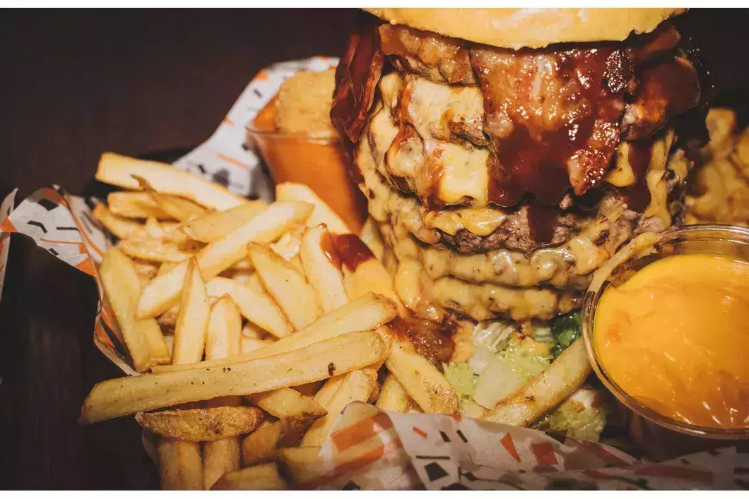 4. Taxi-Angus Burger – Malaga