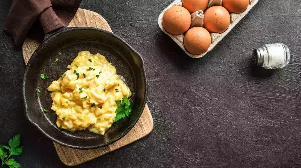 Fiery Sausage Scrambled Eggs