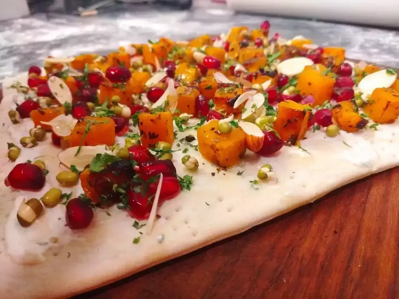 goats cheese crackers snack