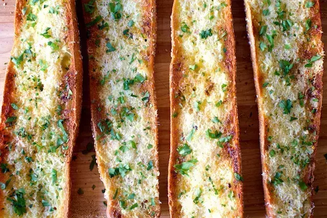 Goat&amp;amp;#039;s Cheese Crostini recipe