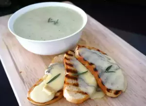 Leek & Potato Soup With Blue Cheese Dippers
