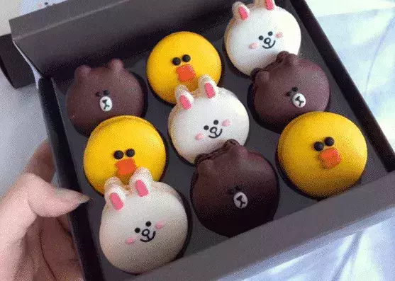 LINE and Snow Cafe