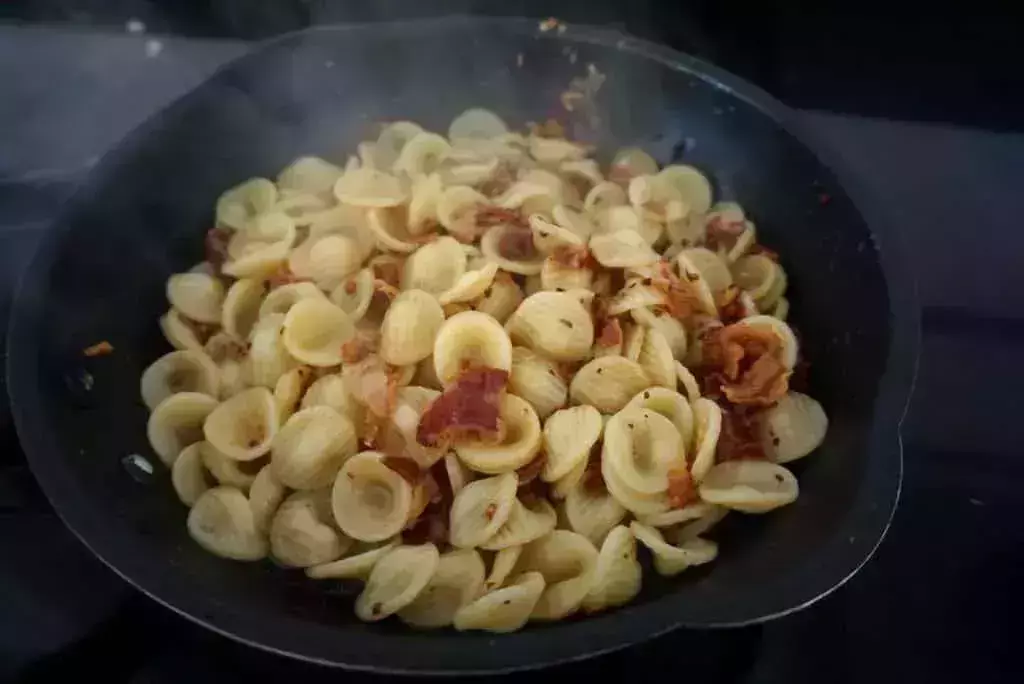 orecchiette pasta carbonara