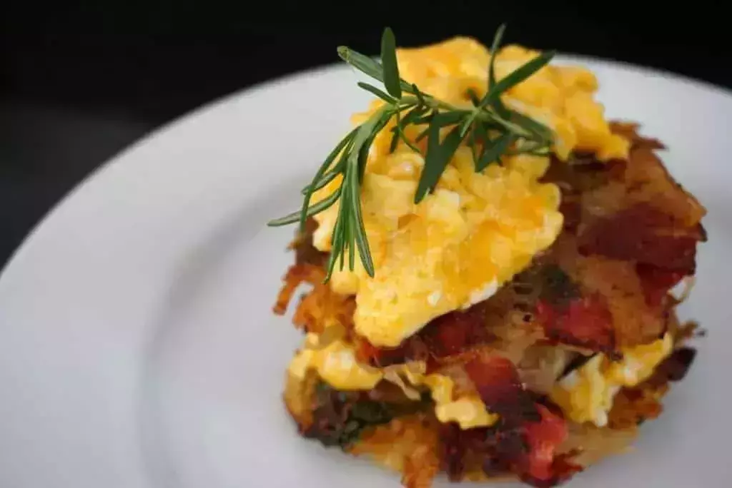 rosti with cheesy eggs