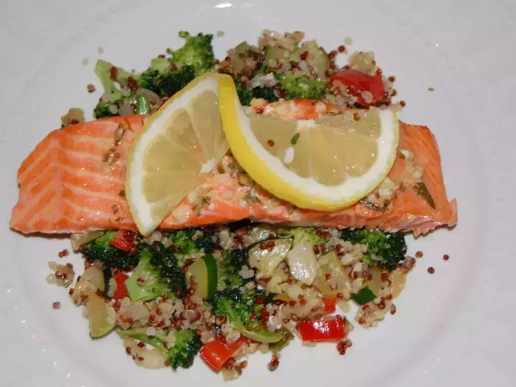 salmon and ginger noodles 