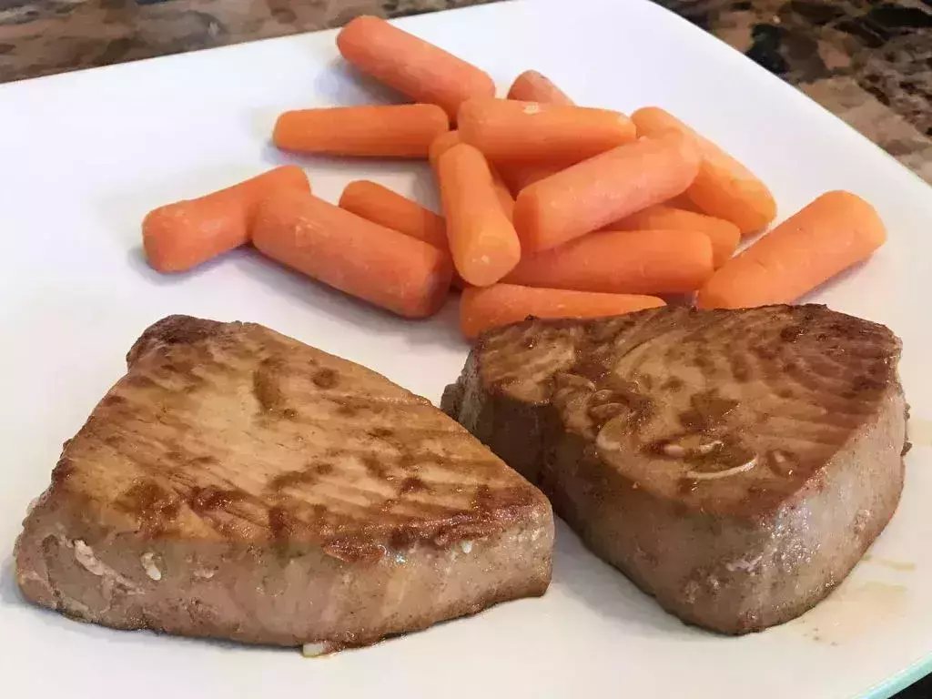 Seared Tuna Steak Salad recipe