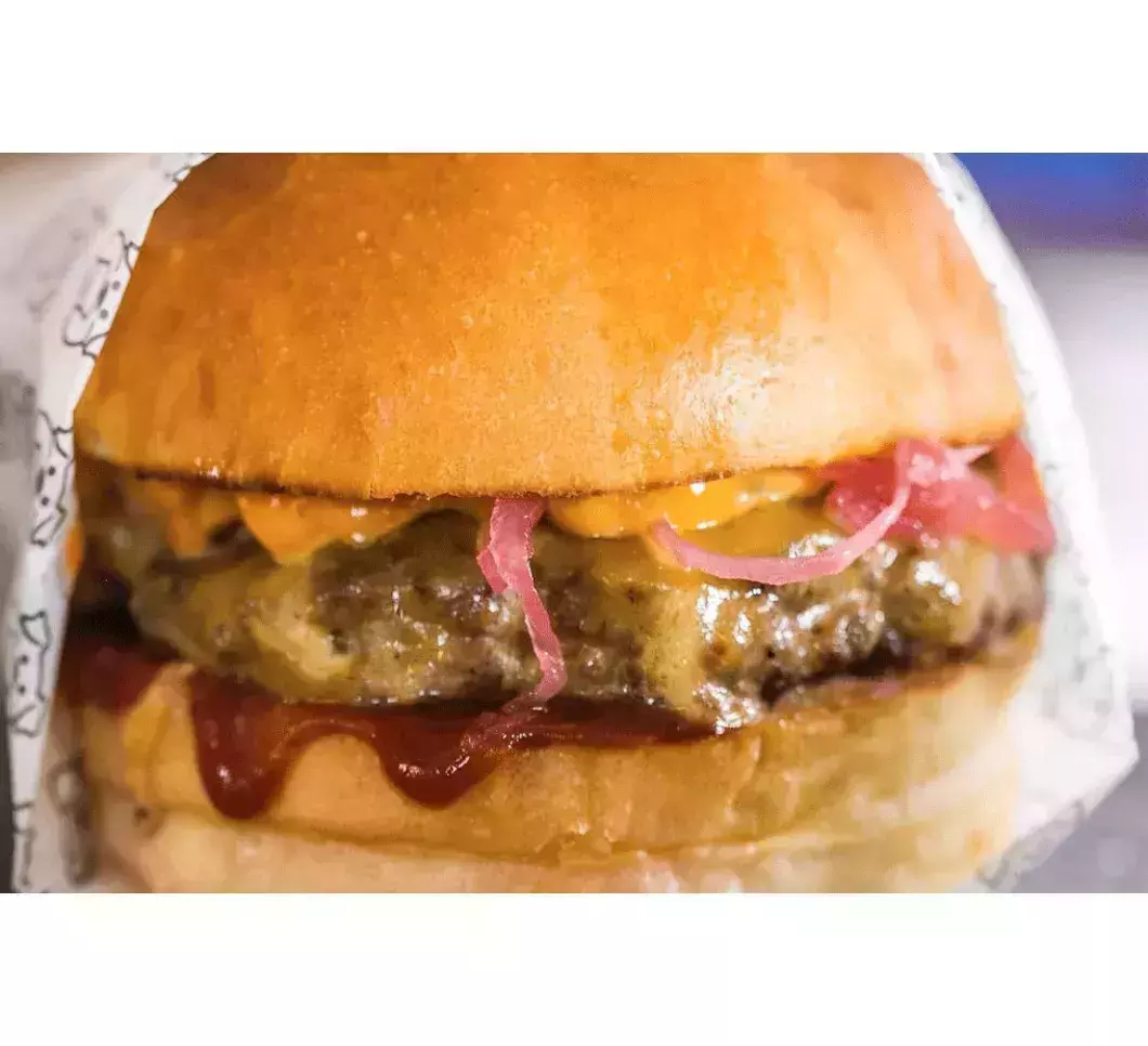 11. Burger &amp;amp;amp;amp;ndash; Potato Head, Three Buns Burgers &amp;amp;amp;amp;amp; Cocktails