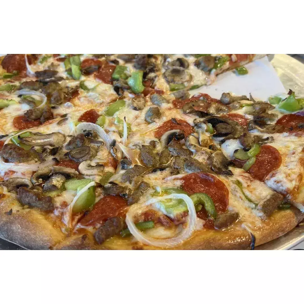 12. Vinny’s Pizzeria – Boulder City