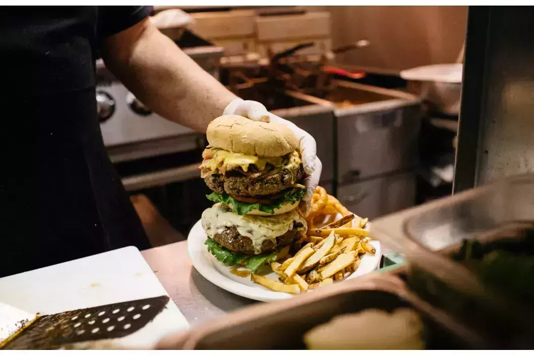 1. Cutter’s Bar & Grill